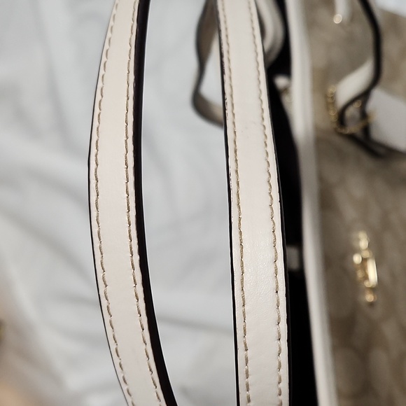 Used Coach Bag - Picture 5 of 6